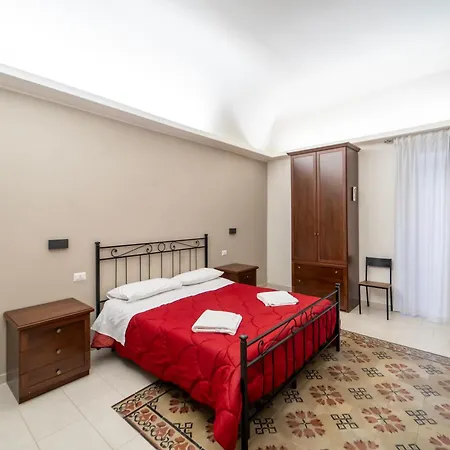 Bellinikatanesuite Guest house *