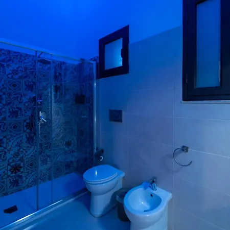 Bellinikatanesuite Guest house *