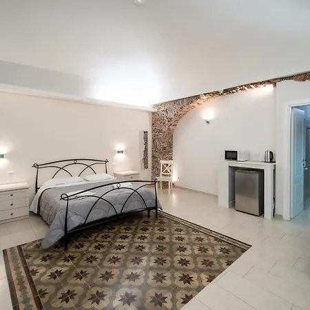 Guest house Bellinikatanesuite