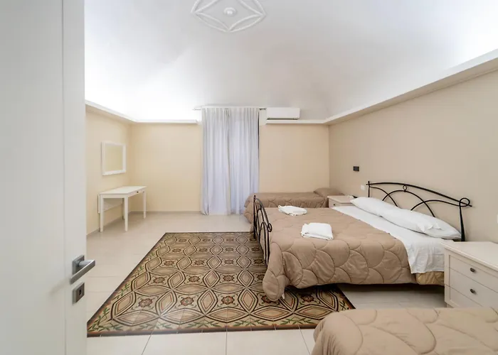 Bellinikatanesuite Pensión